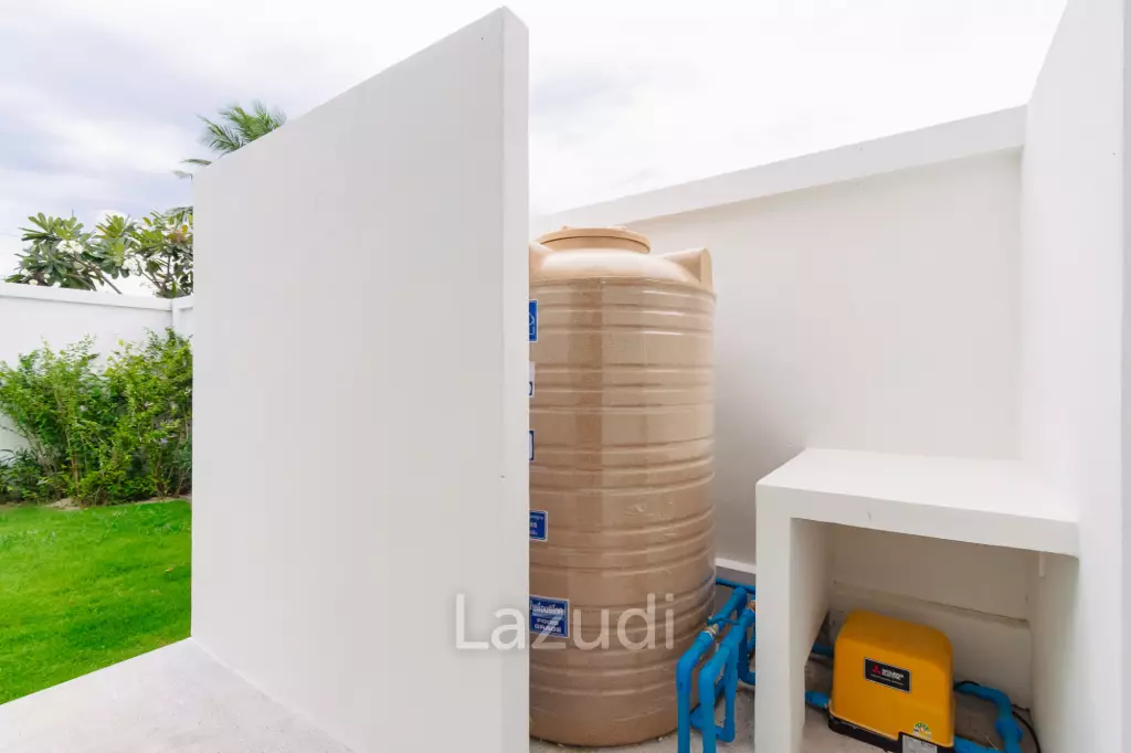 314 sqm modern pool villa in Thap Tai Hua Hin , ( Off-Plan )