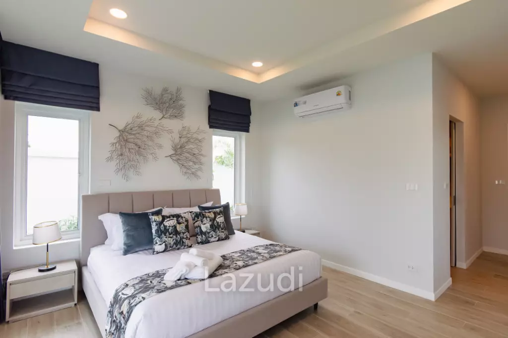314 sqm modern pool villa in Thap Tai Hua Hin , ( Off-Plan )