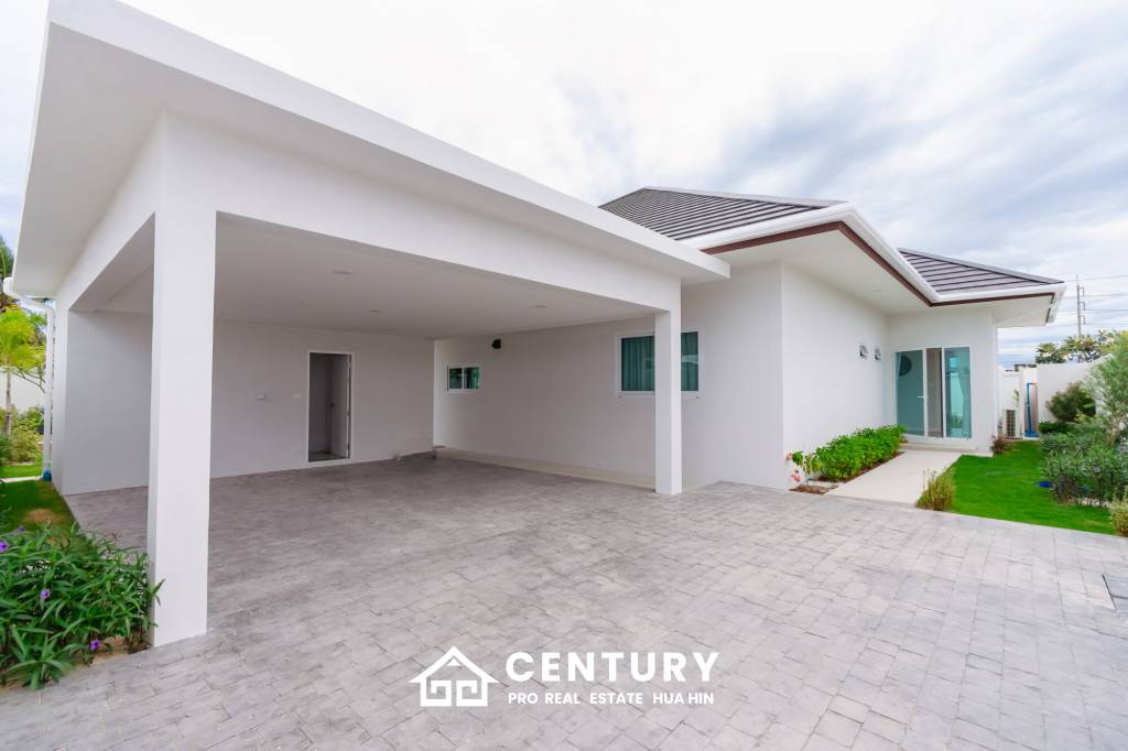 620 ตร.ม 3 เตียง 3 อาบน้ำ วิลล่า For ขาย