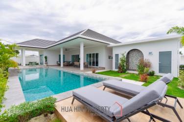 314 sqm modern pool villa in Thap Tai Hua Hin , ( Off-Plan )