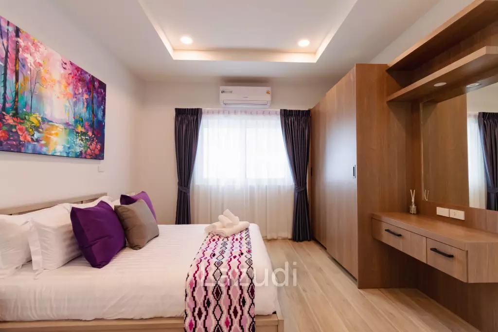 314 sqm modern pool villa in Thap Tai Hua Hin , ( Off-Plan )