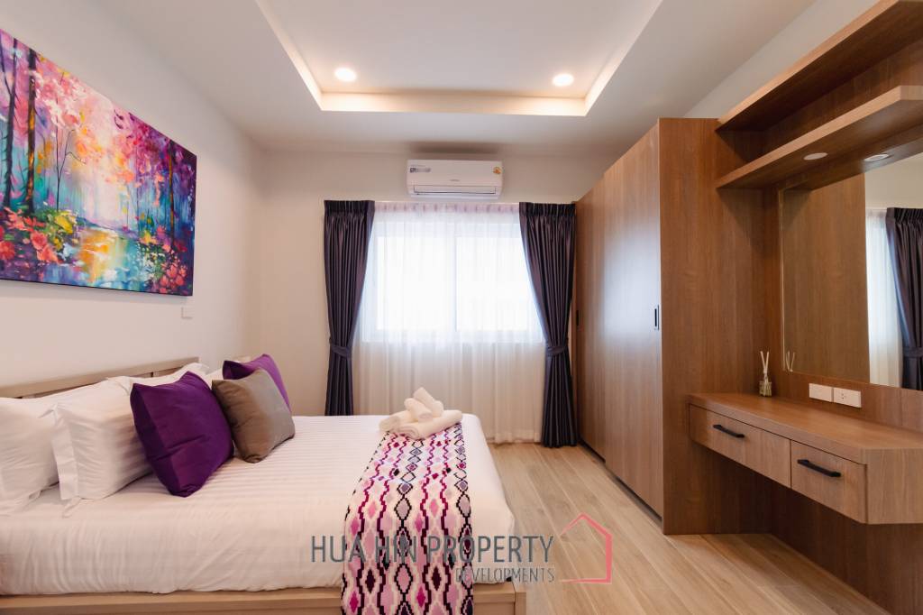 314 sqm modern pool villa in Thap Tai Hua Hin , ( Off-Plan )