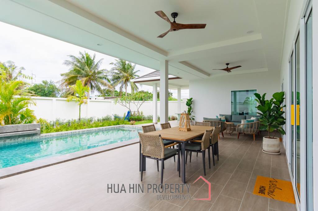 314 sqm modern pool villa in Thap Tai Hua Hin , ( Off-Plan )