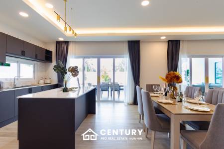 620 ตร.ม 3 เตียง 3 อาบน้ำ วิลล่า For ขาย