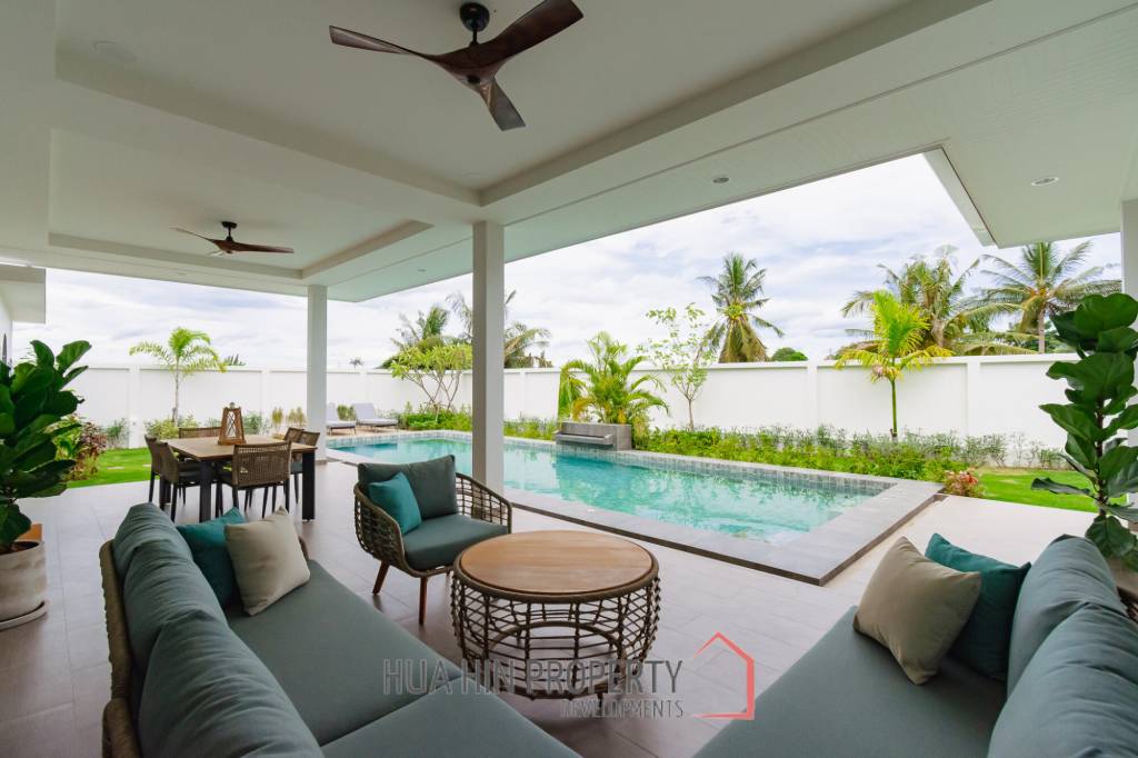 314 sqm modern pool villa in Thap Tai Hua Hin , ( Off-Plan )