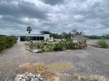 Cha Am: Pool Villa avec 4 chambres et 4 salles de bains et une vue impressionnante sur les montagnes