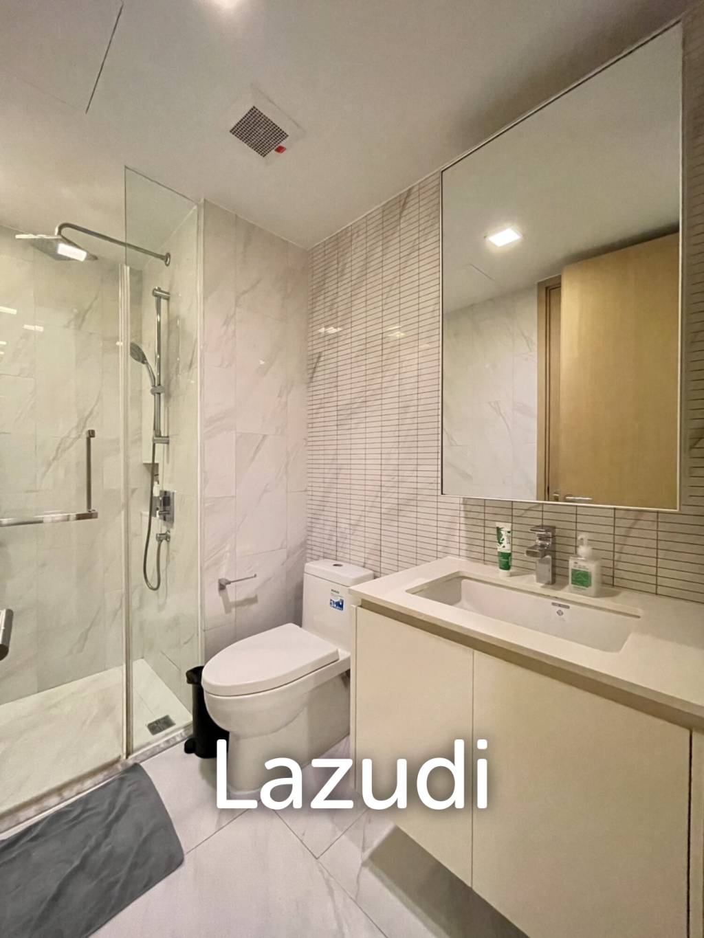 1 Bed 1 Bath 32.34 sq.m. Hyde Sukhumvit 11