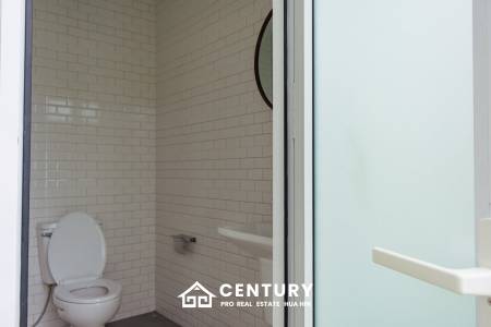 752 ตร.ม 3 เตียง 3 อาบน้ำ วิลล่า For ขาย