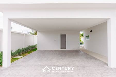 752 ตร.ม 3 เตียง 3 อาบน้ำ วิลล่า For ขาย