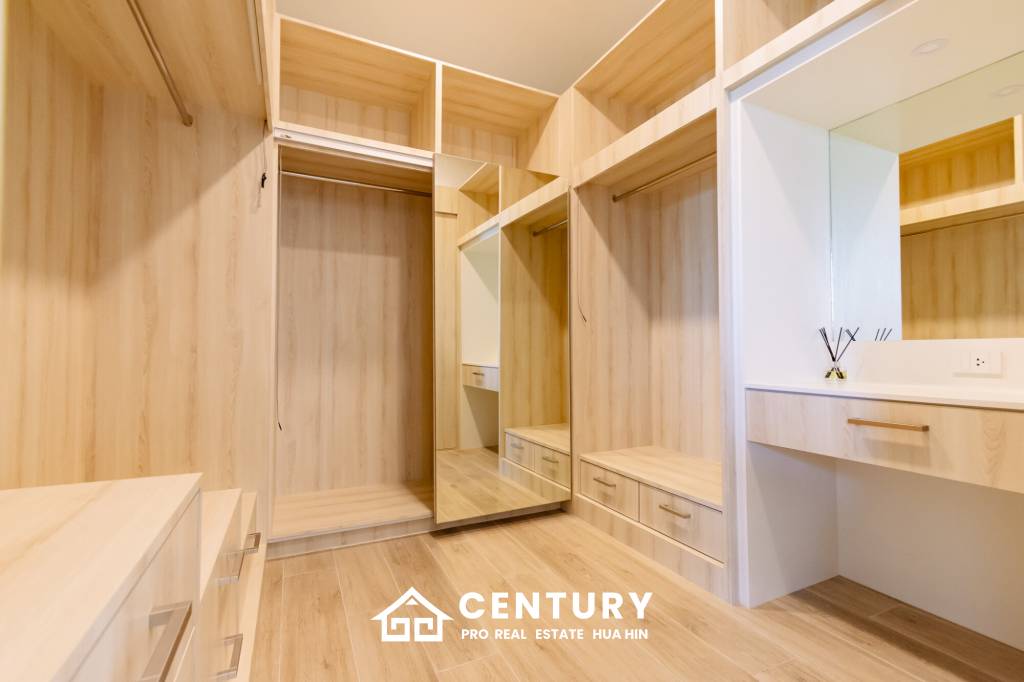 752 ตร.ม 3 เตียง 3 อาบน้ำ วิลล่า For ขาย