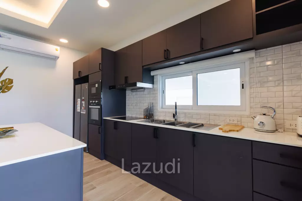 314 sqm pool villa in Thap Tai Hua Hin | Chada Homes new build on 752 sqm land