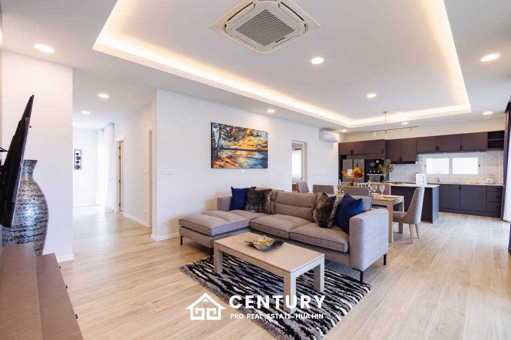 752 ตร.ม 3 เตียง 3 อาบน้ำ วิลล่า For ขาย