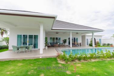 314 sqm pool villa in Thap Tai Hua Hin | Chada Homes new build on 752 sqm land