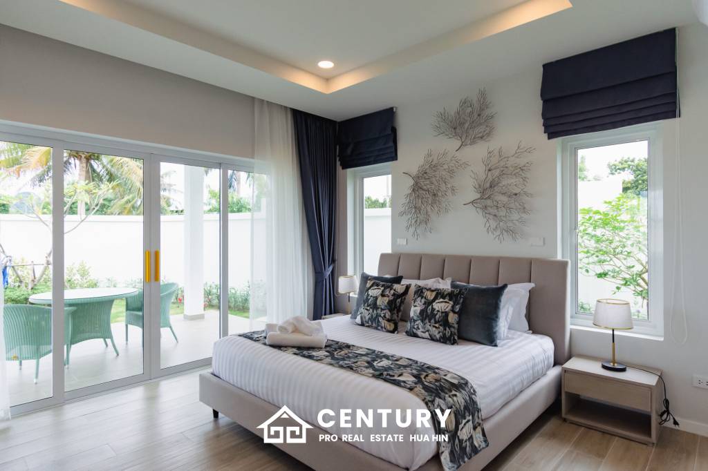 752 ตร.ม 3 เตียง 3 อาบน้ำ วิลล่า For ขาย