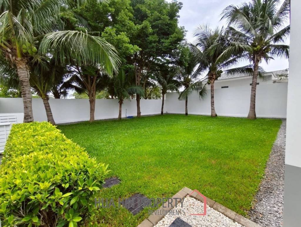 3 Beds 3 Baths 333 SQ.M Chaum Haus Pool Villas Phase 1