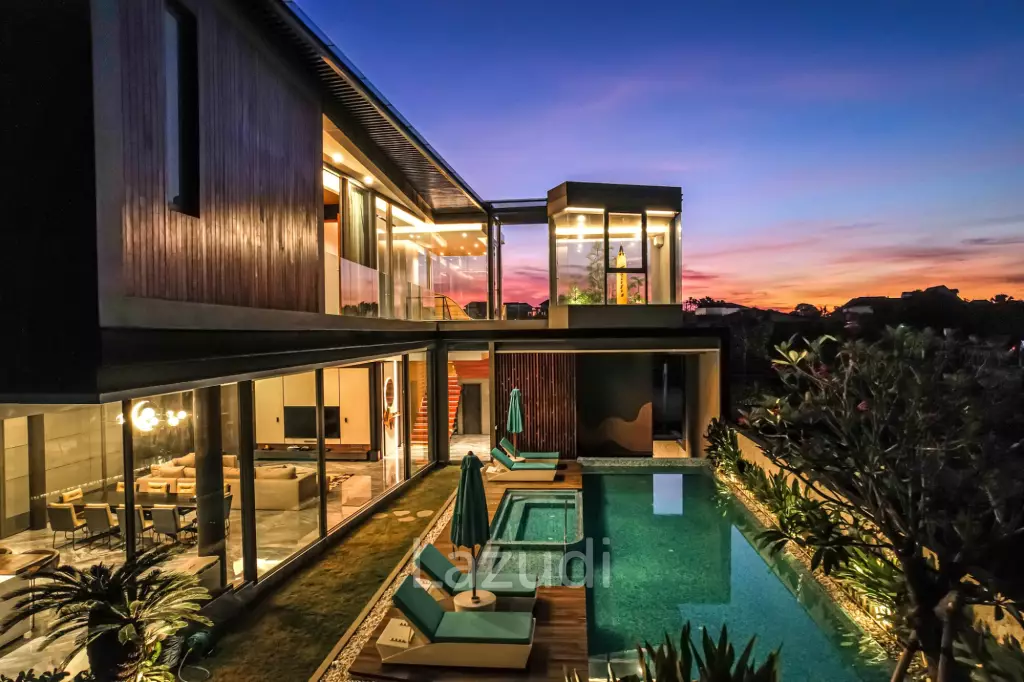 MAJESTIC UMALAS VILLA: A HARMONIOUS BLEND OF LUXURY AND TRANQUILITY