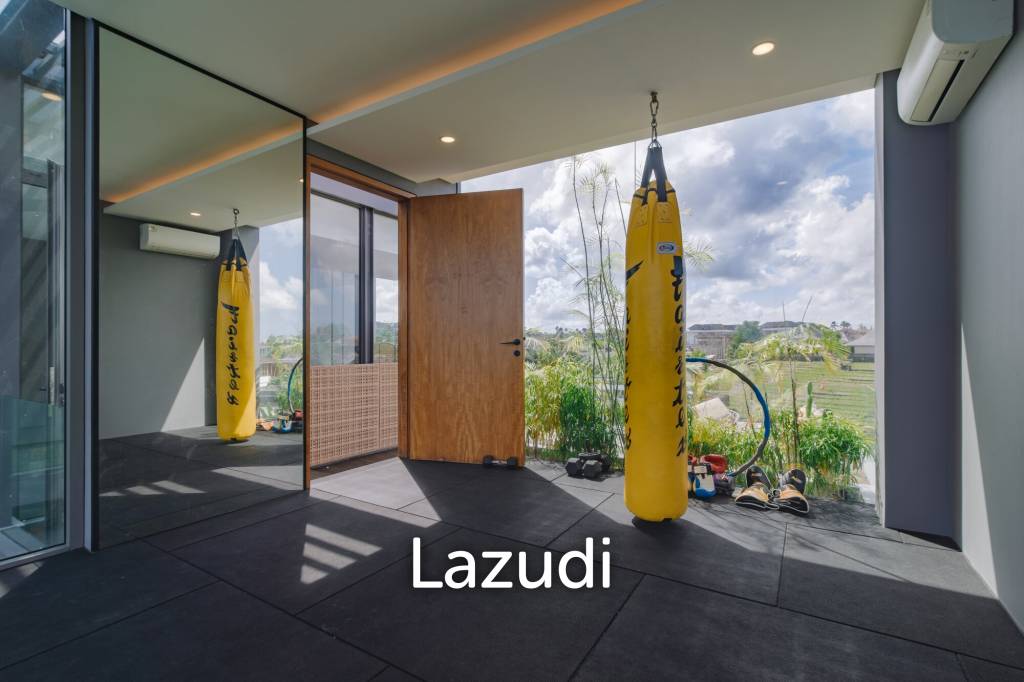 MAJESTIC UMALAS VILLA: A HARMONIOUS BLEND OF LUXURY AND TRANQUILITY
