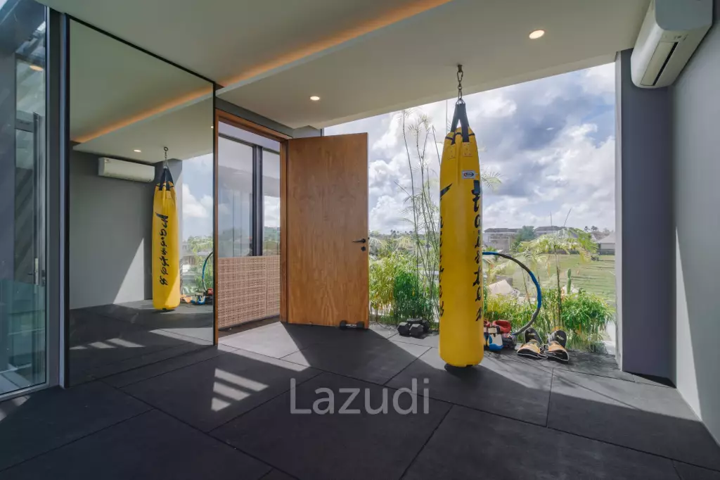 MAJESTIC UMALAS VILLA: A HARMONIOUS BLEND OF LUXURY AND TRANQUILITY