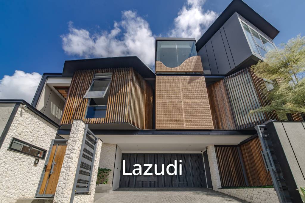 MAJESTIC UMALAS VILLA: A HARMONIOUS BLEND OF LUXURY AND TRANQUILITY