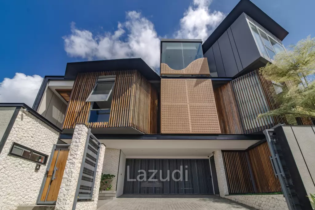 MAJESTIC UMALAS VILLA: A HARMONIOUS BLEND OF LUXURY AND TRANQUILITY