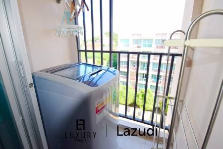 Baan Peang Ploen: 32 sqm studio condo on the 8th floor with breathtaking views