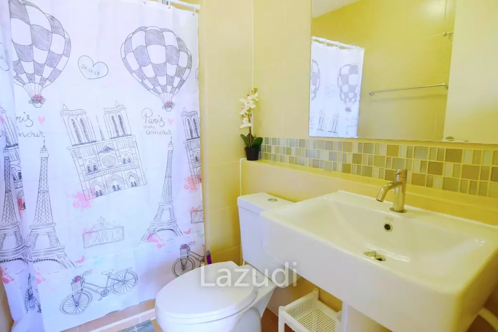 Baan Peang Ploen: 32 sqm studio condo on the 8th floor with breathtaking views