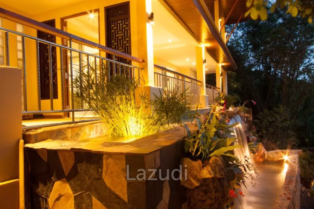 6-Bedroom Villa with Infinity Pool and Stunning Views for Rent on Kathu Hill