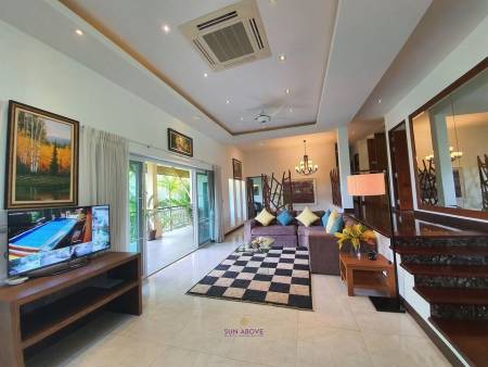 6-Bedroom Villa with Infinity Pool and Stunning Views for Rent on Kathu Hill