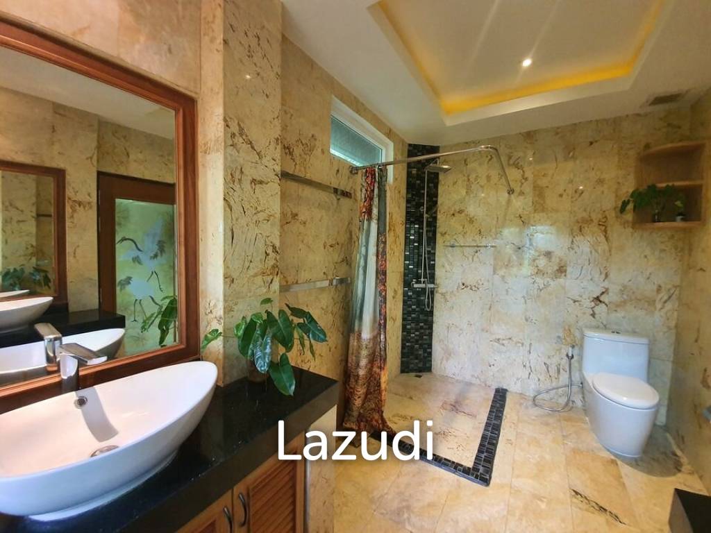 6-Bedroom Villa with Infinity Pool and Stunning Views for Rent on Kathu Hill