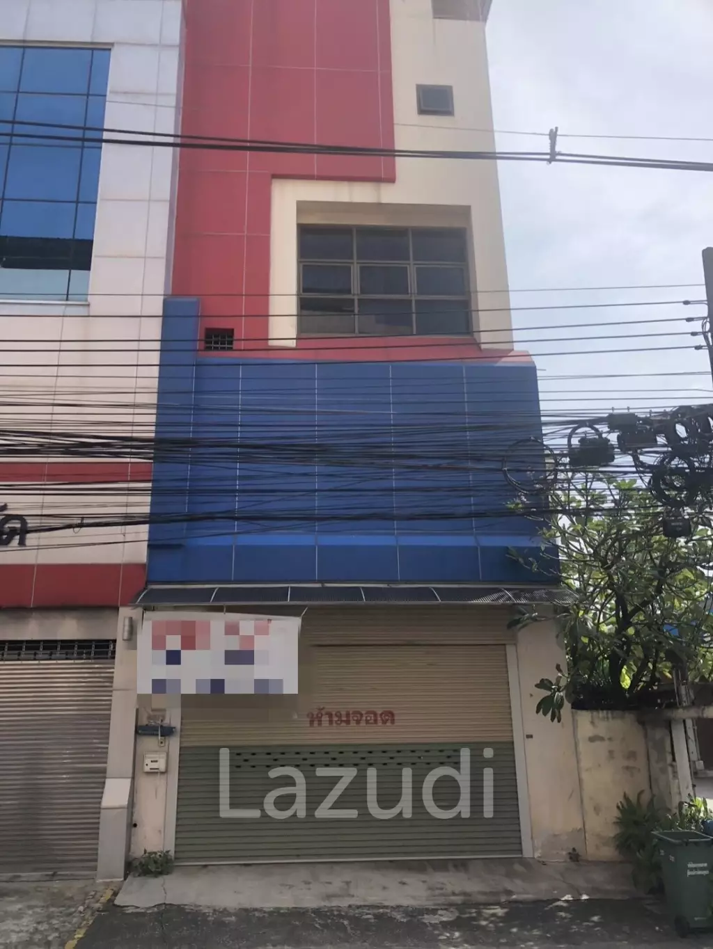 Premium Commercial Building for Sale and Rent in Sutthisan