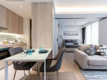 Circle Sukhumvit 11 One bedroom condo for sale
