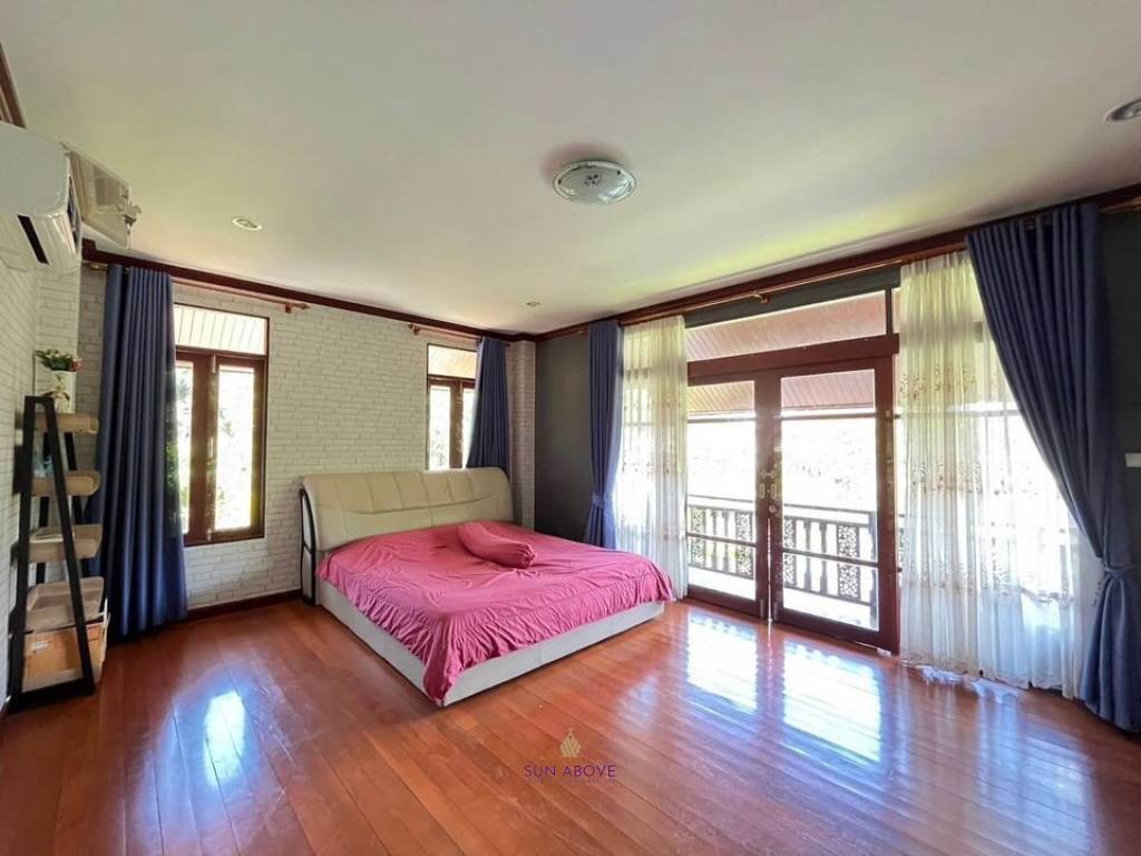 Spacious 5-Bedroom Lake House For Sale In Muang Phuket