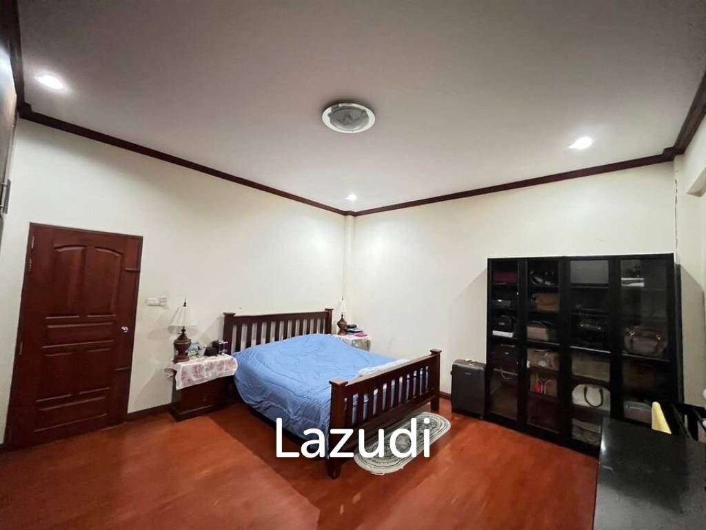 Spacious 5-Bedroom Lake House For Sale In Muang Phuket