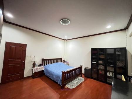 Spacious 5-Bedroom Lake House For Sale In Muang Phuket