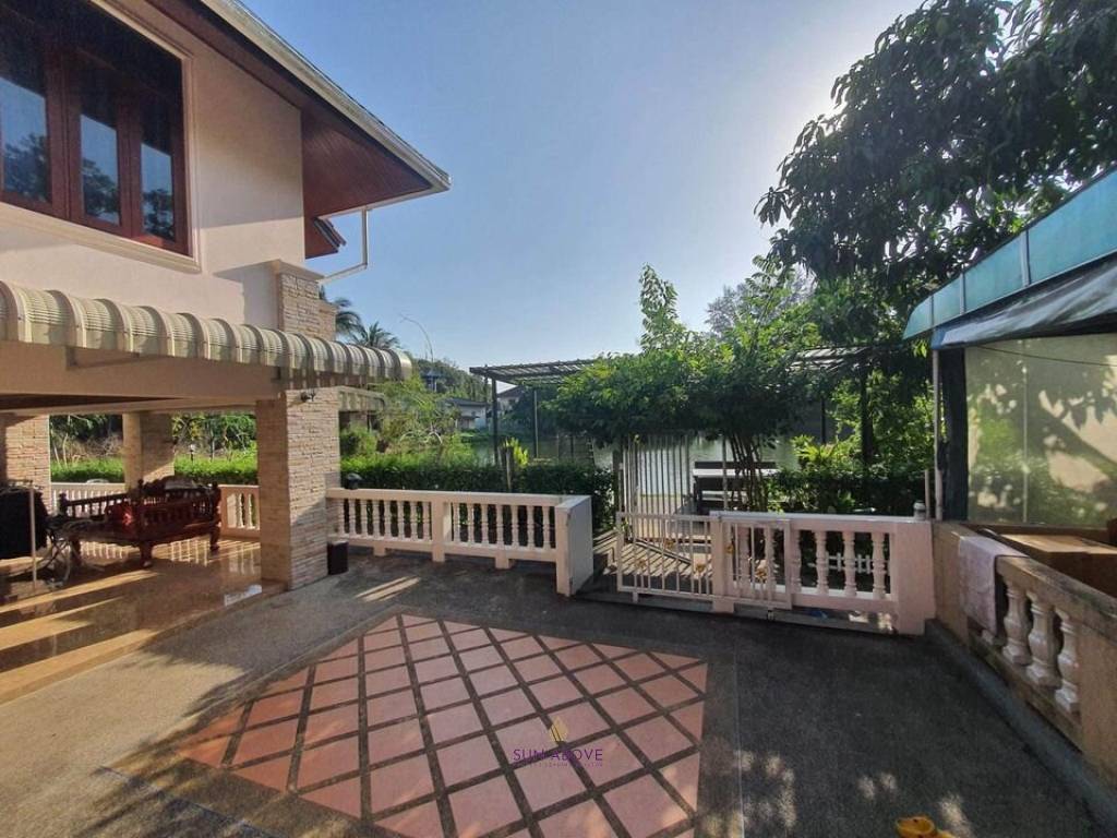 Spacious 5-Bedroom Lake House For Sale In Muang Phuket