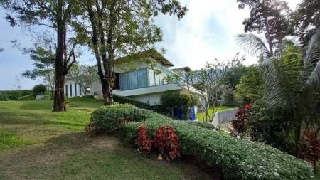 Stunning 7 Rai Of Property With 2 villas Near Phuket International Airport.