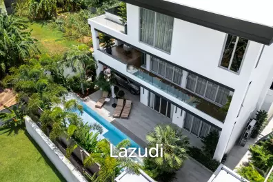 Luxurious Five-Bedroom Villa in Rawai: Modern Elegance with High-Tech Amenities and Privacy