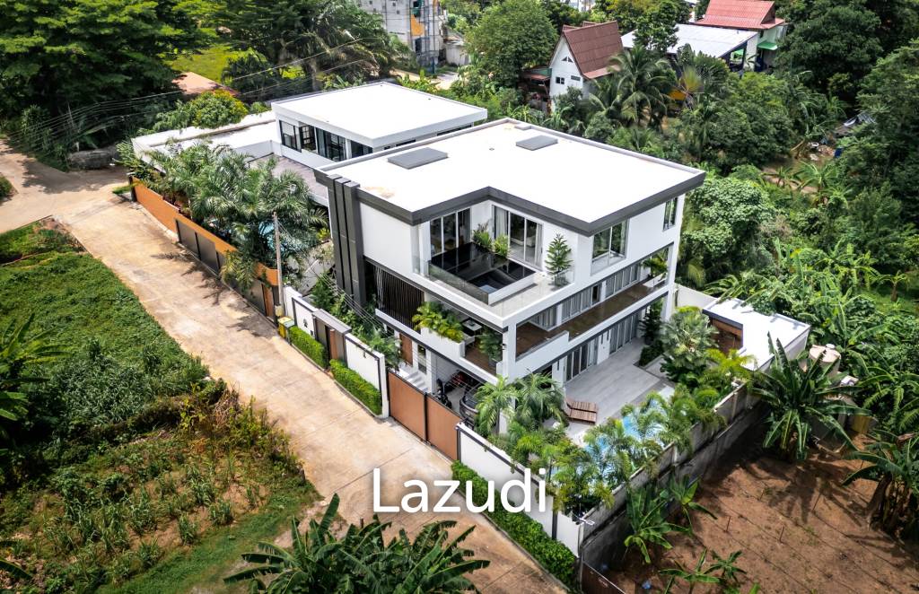 Luxurious Five-Bedroom Villa in Rawai: Modern Elegance with High-Tech Amenities and Privacy