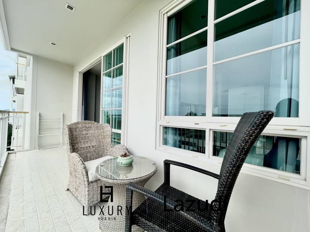 Autumn: 2 Bedroom Condo With Sea View