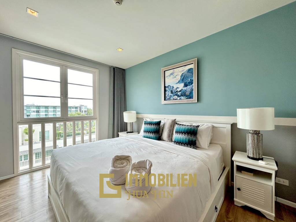 Autumn: 2 Bedroom Condo With Sea View