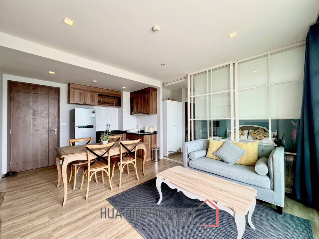 Autumn: 2 Bedroom Condo With Sea View