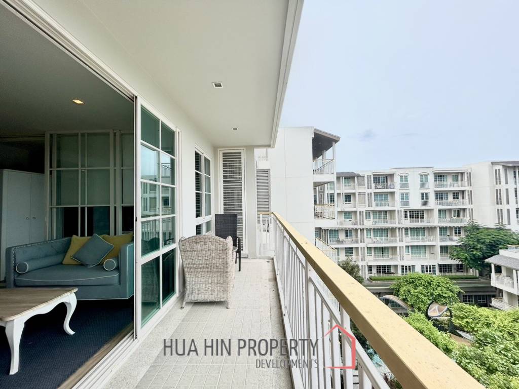 Autumn: 2 Bedroom Condo With Sea View