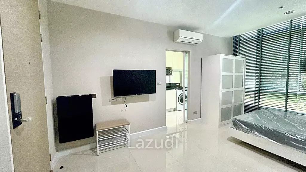 1 Bedroom 1 Bathroom 25 SQ.M The Sky Sukhumvit