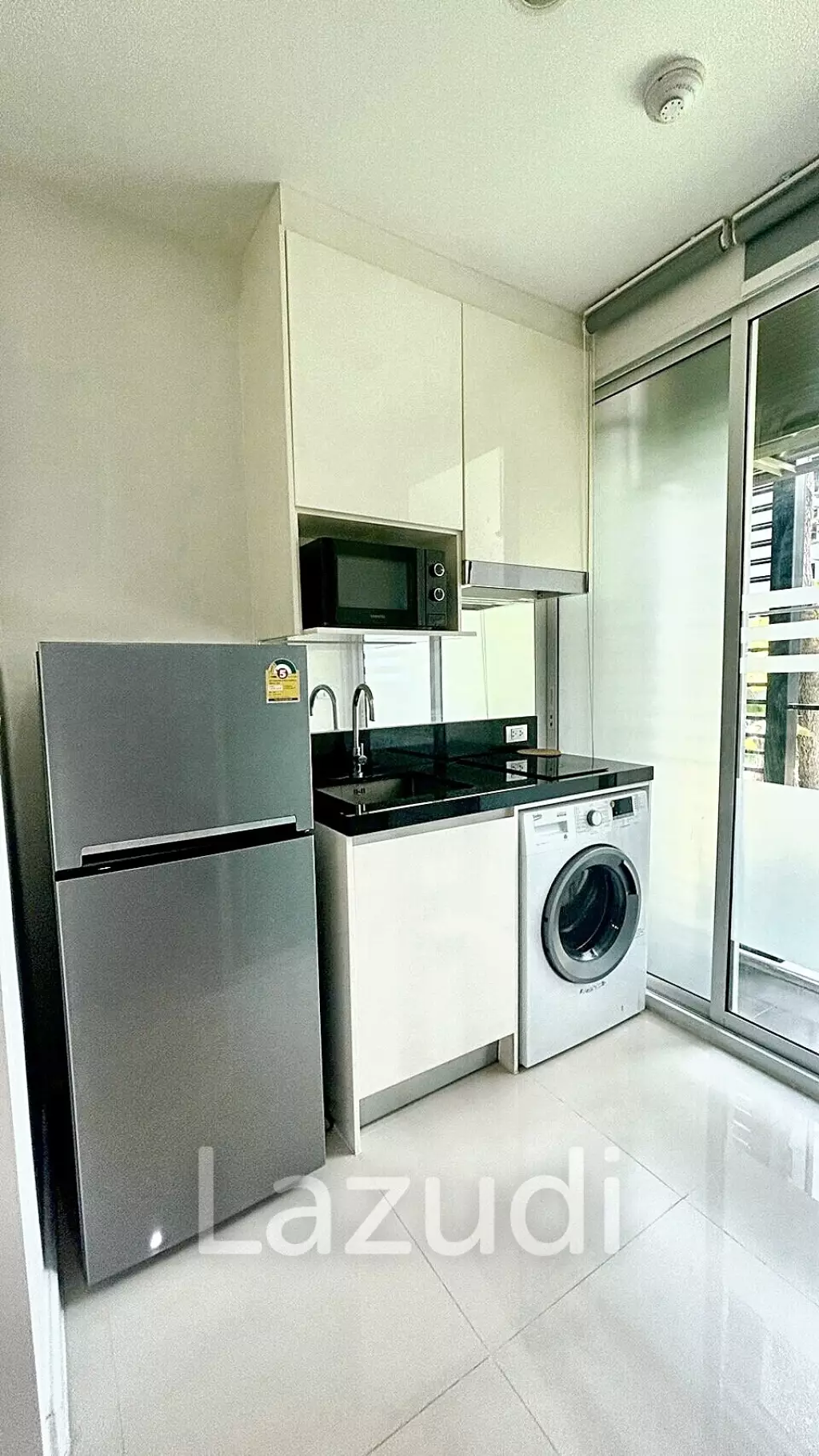 1 Bedroom 1 Bathroom 25 SQ.M The Sky Sukhumvit