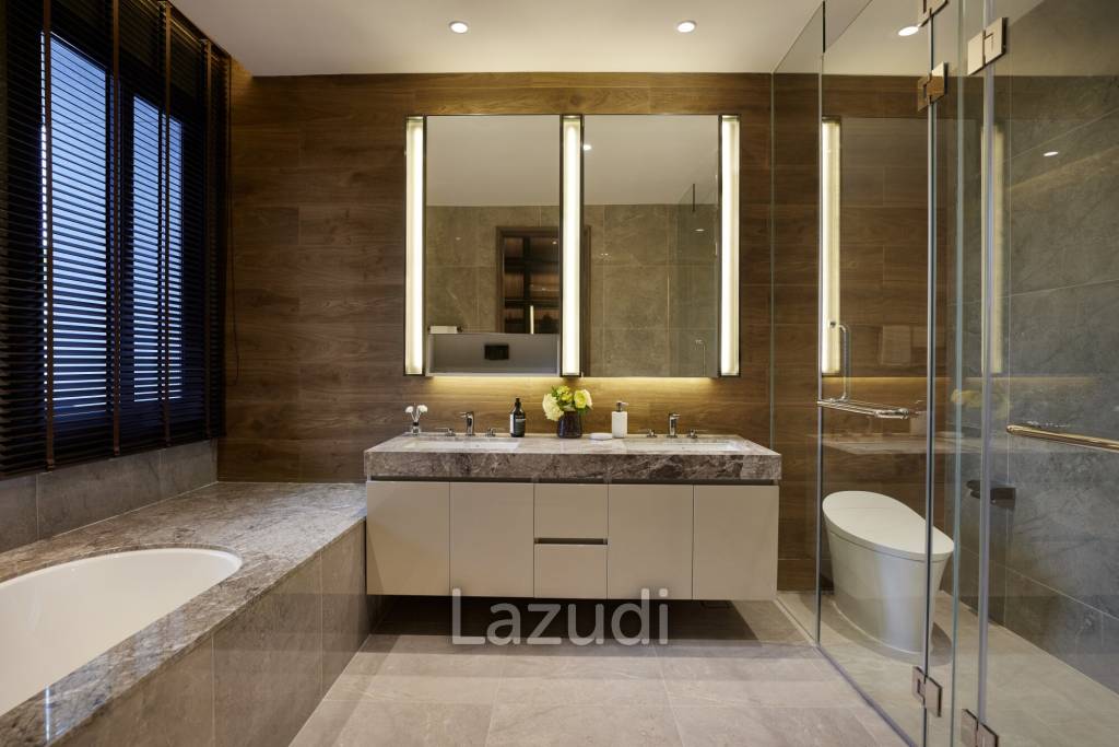 4 Bed 4 Bath 489 SQ.M Lake Legend Bangna - Suvarnabhumi