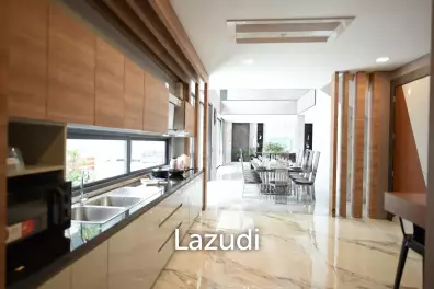 6 Bedroom for Sale