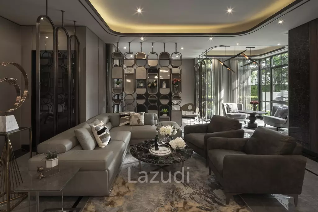 4 Bed 5 Bath 346 SQ.M Lake Legend Chaengwatthana