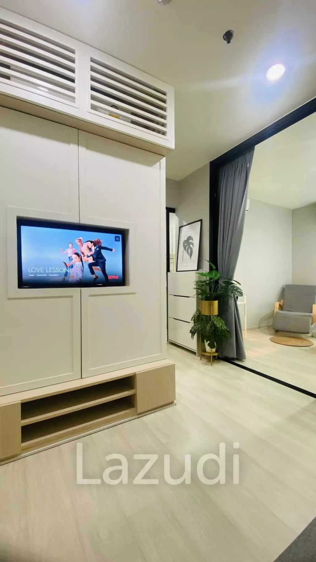 1 Bedroom 1 Bathroom 30 SQ.M at Life Asoke