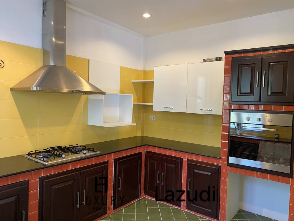 Palm Hills Homes ( RENOVATED ): 3 Bed Villa For Sale