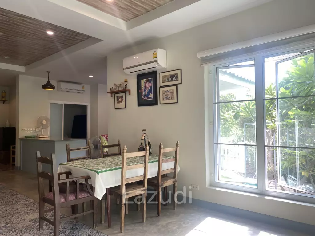 Stand Alone 3 Bed Pool Villa 100m To The Beach